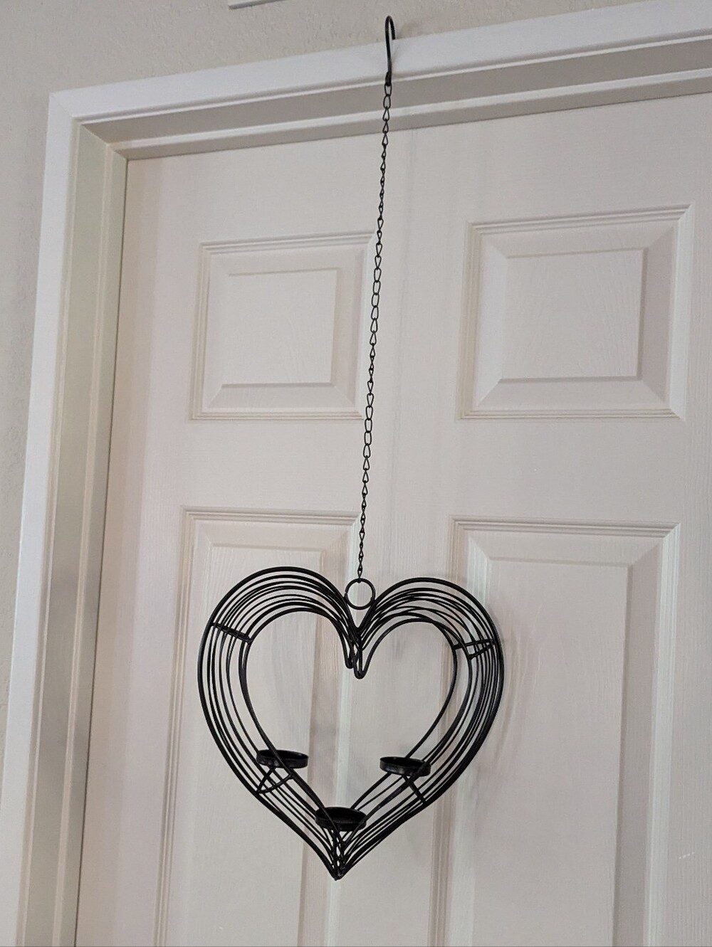 Decorative Hanging Black Metal Heart Accent For  Holding Candles, Plants Or ??
